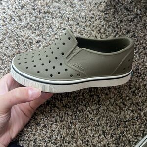 Miles Native Toddler Shoes size 10